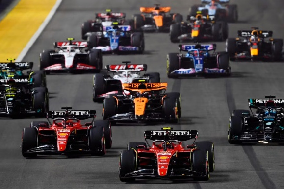 关于梅赛德斯碾压索伯车队,汉密尔顿扛起全队的信息 关于梅赛德斯碾压索伯车队,汉密尔顿扛起全队的信息