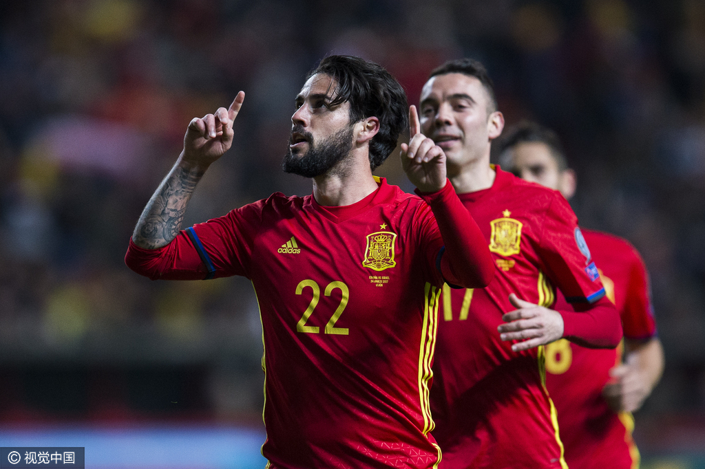 大阪钢巴掀翻弱旅，稳固小组头名