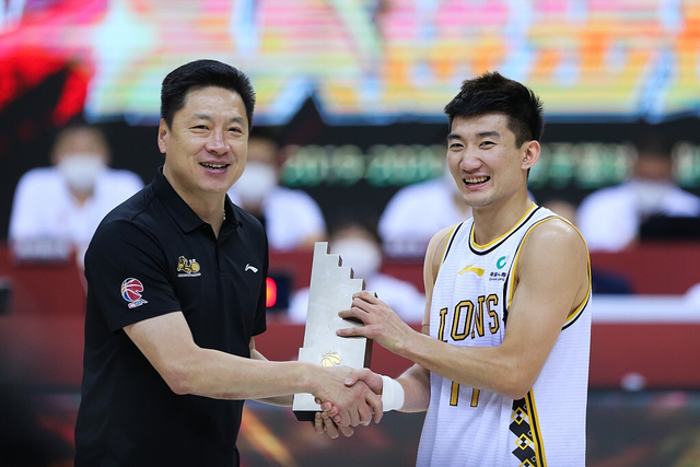 魔术逆转猛龙,孙铭徽点燃赛场 魔术逆转猛龙,孙铭徽点燃赛场