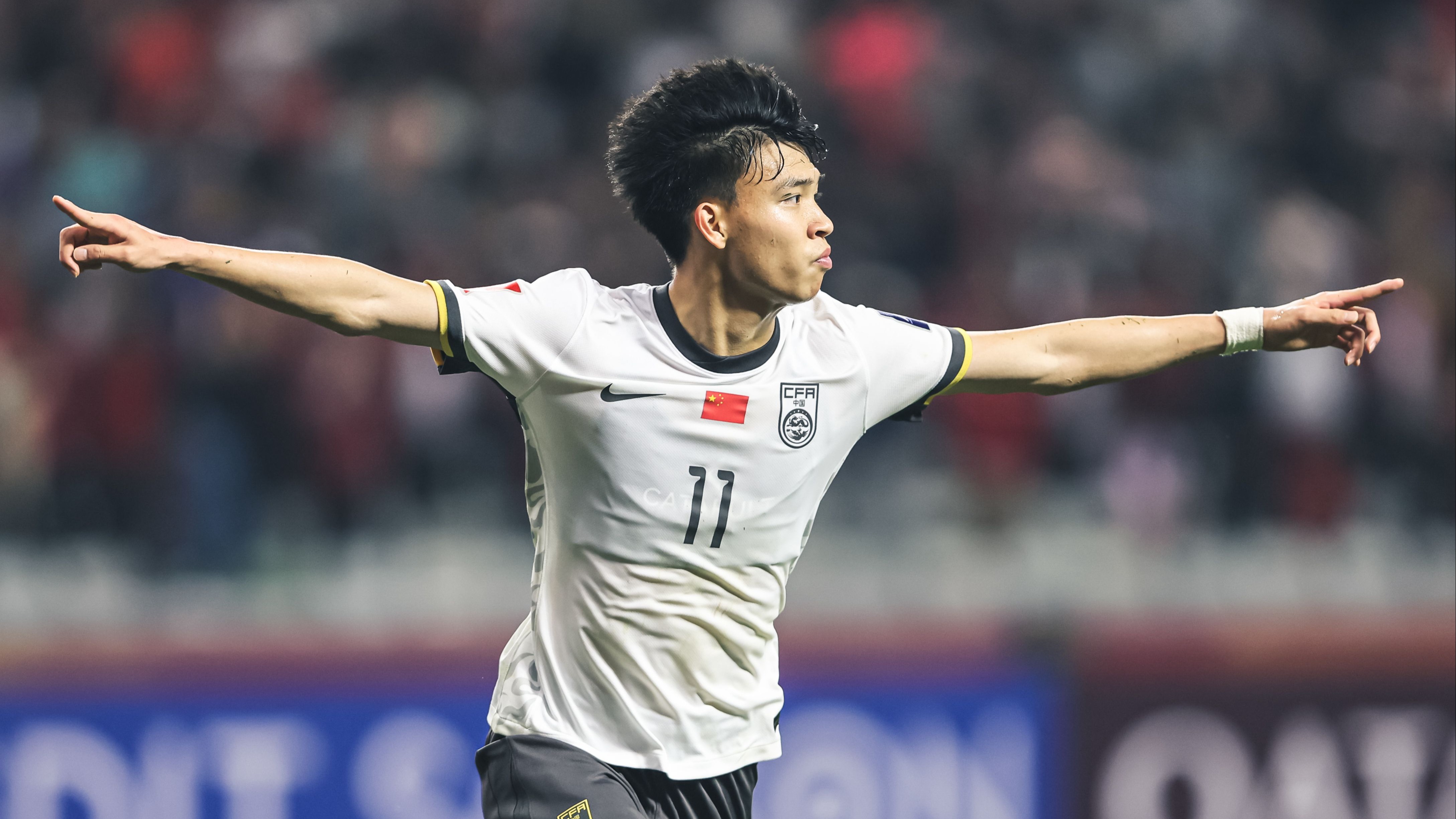 法国队险胜印尼队,石宇奇统治全场 法国队险胜印尼队,石宇奇统治全场