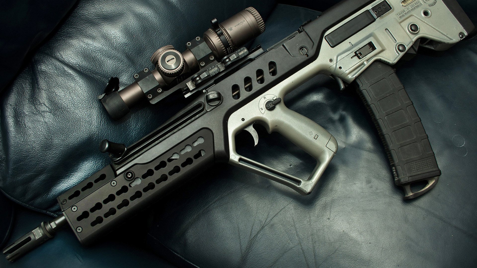 开云下载-几内亚风云下的绿茵传奇，莱奥德甲争冠战接管比赛，芬兰阴影中崛起